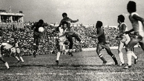 Trận bóng đá đầu tiên tại Việt Nam