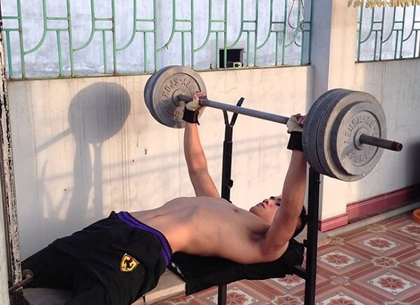Kích thước ghế tập tạ tiêu chuẩn và cách làm ghế tập tạ tại nhà 4 Ghế tập tạ tự chế khi hoàn thiện