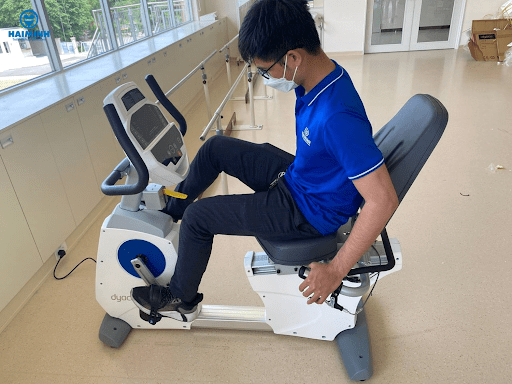 Xe đạp phục hồi chức năng